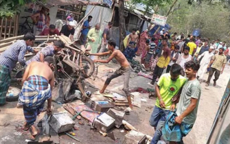 ঝালকাঠিতে ১৪ জনের মৃত্যু: ইজিবাইকে যাচ্ছিলেন বৌভাতে