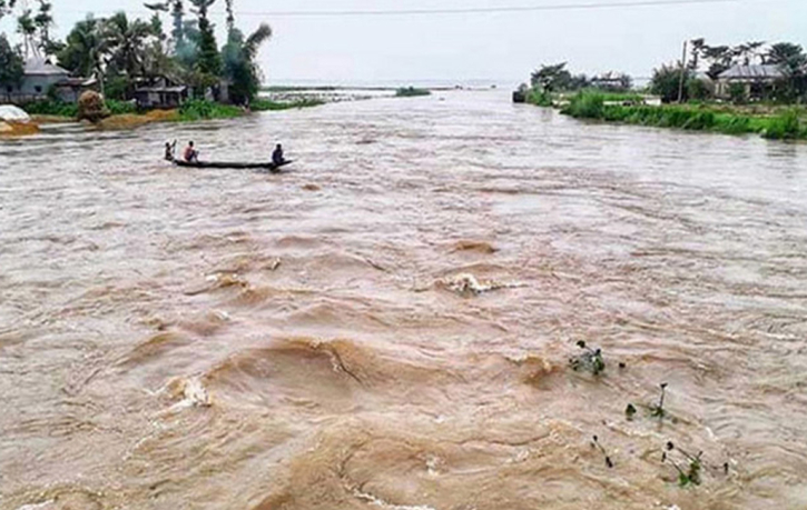 সুরমা নদীতে নৌকা ডুবে শিশুসহ নিখোঁজ ৩